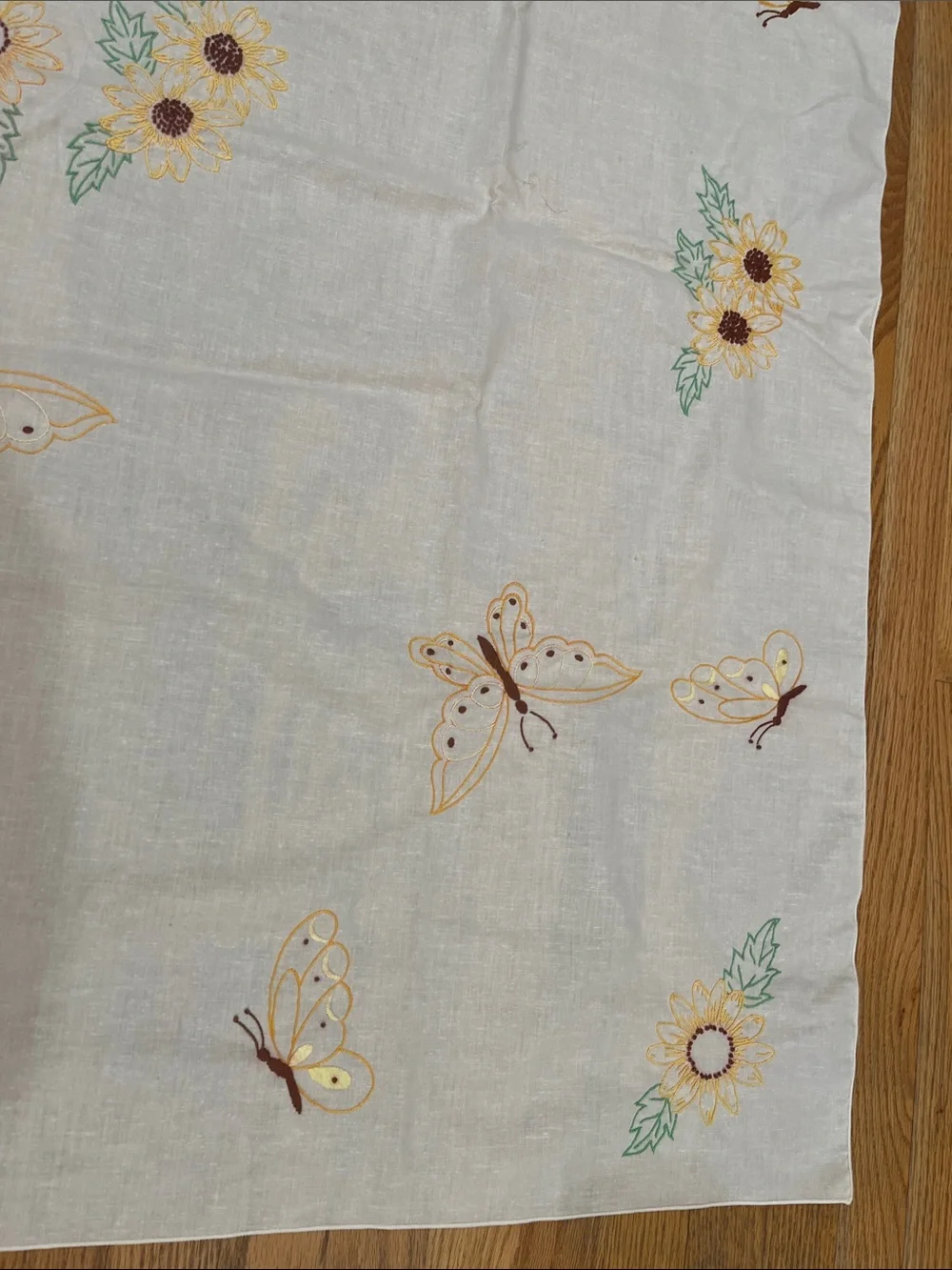 Vtg Embroidery Sunflowers & Butterflies Tablecloth Floral Nature 49.5x50 Cottage